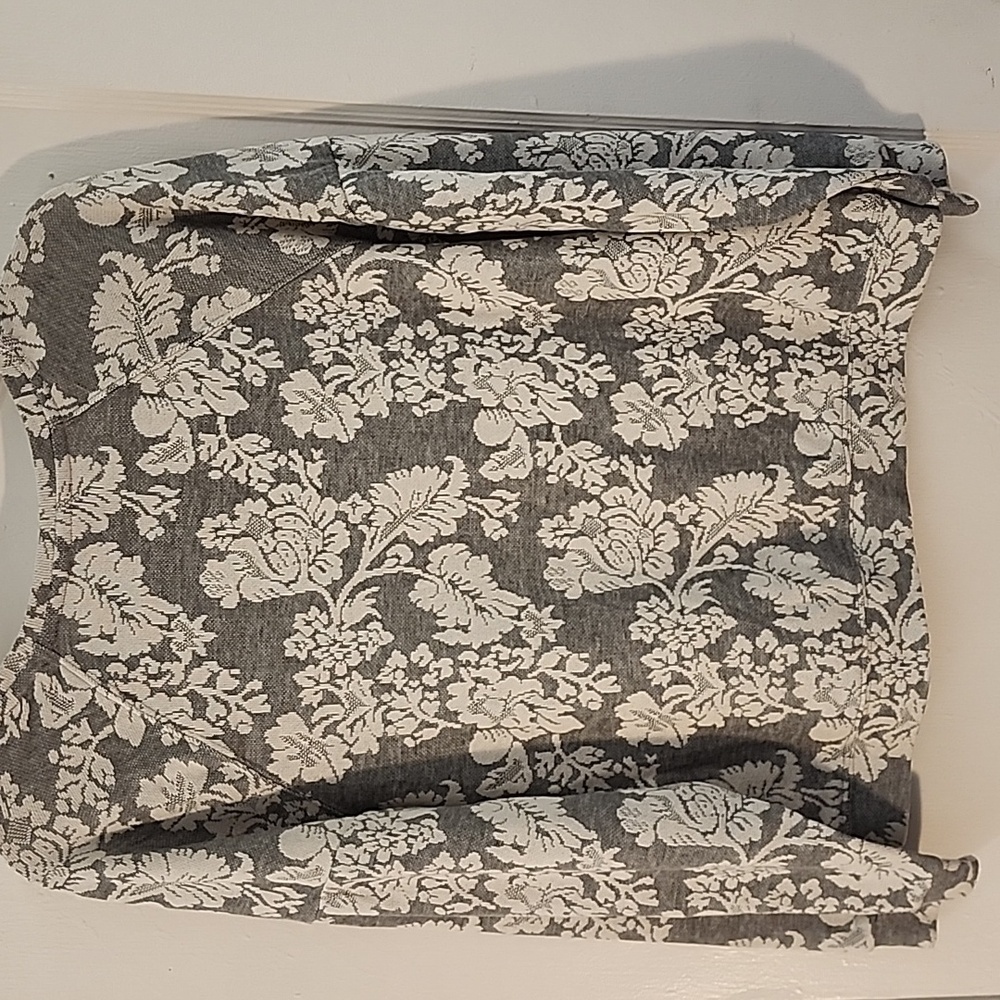 Knox Rose Gray and Cream Floral Sweater Size Large EUC - Picture 4 of 8